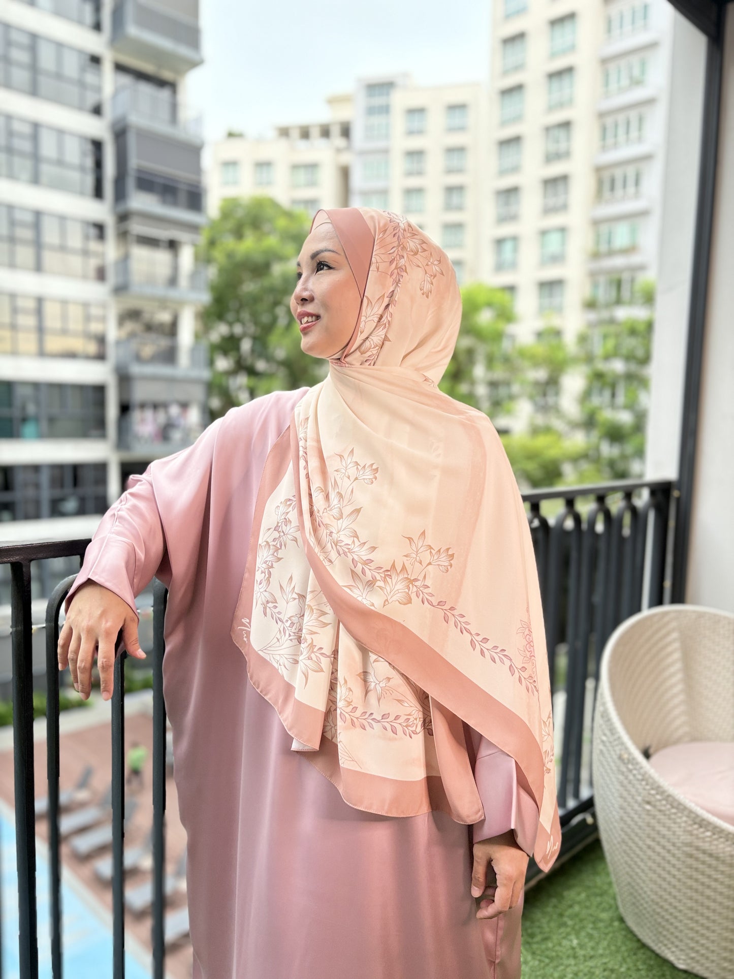 Satin Luxe Kaftan - Pink